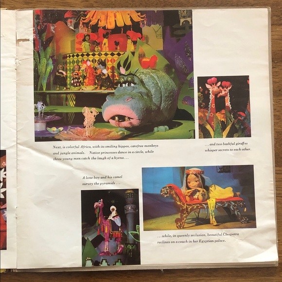 Walt Disney It’s A Small World Album Cover Story Book Insert - Picture 12 of 14